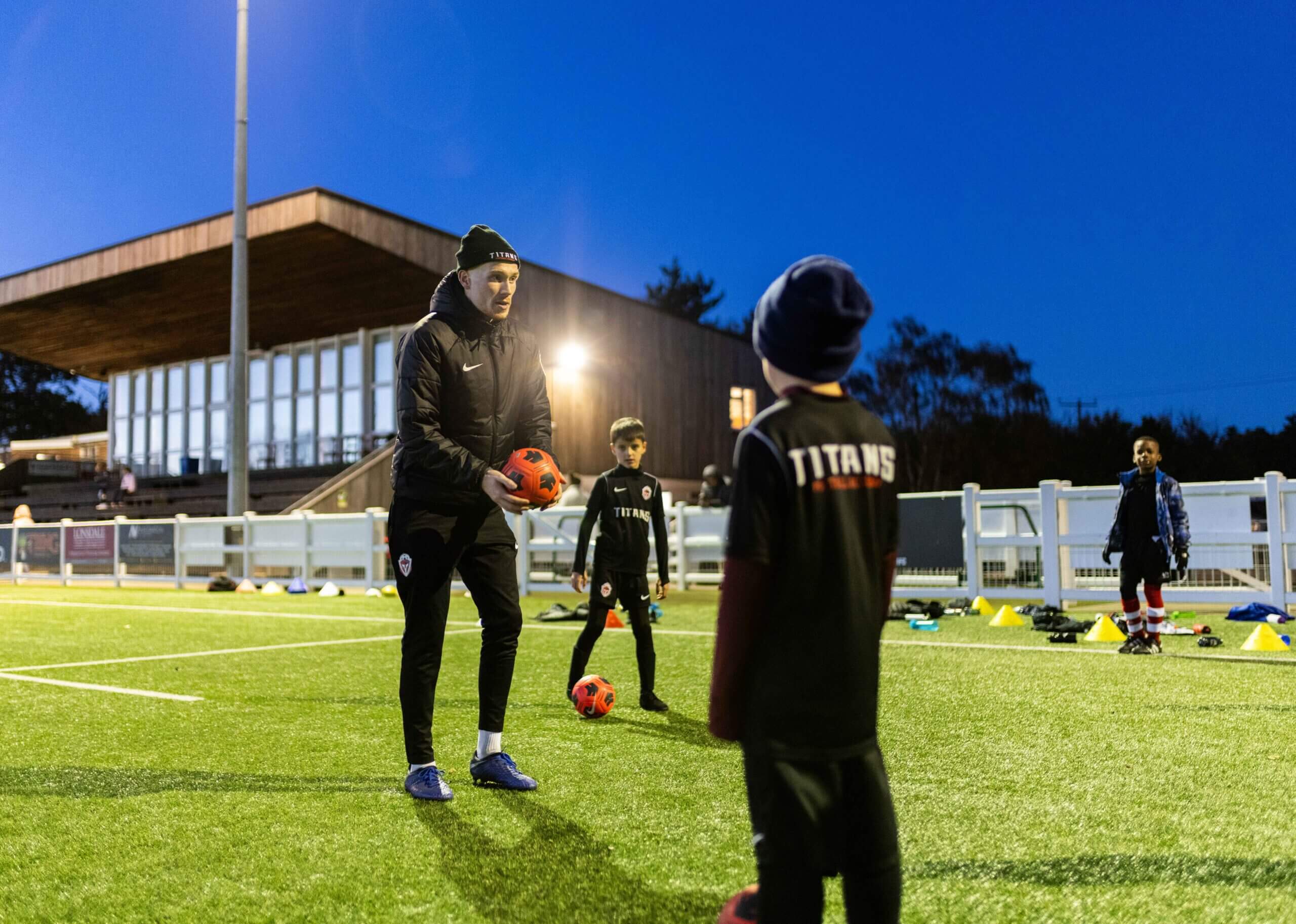 7 Expert Defensive Lineman Drills for Youth Football: The Ultimate Step-by-Step Guide for Coaches and Parents