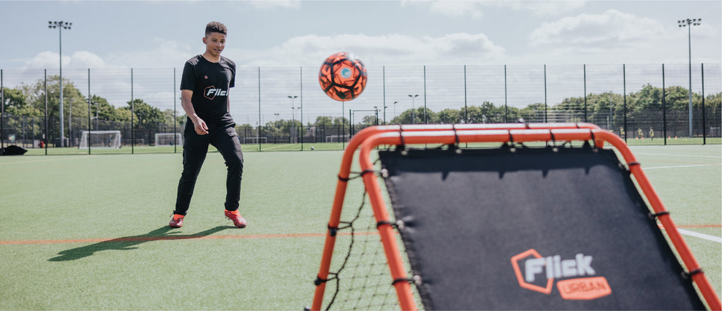 7 Expert Tips for Soccer Goaltender Success: The Ultimate Guide to Mastering Your Role