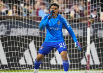 7惊人秘密：Keeper in Soccer必懂的技能与训练全解