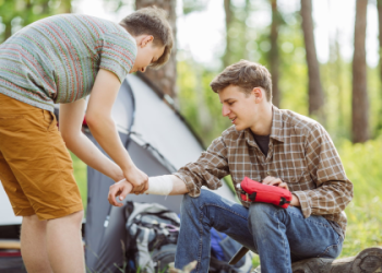 7 Expert Secrets to Free First Aid and CPR Training Online: The Ultimate Guide to Lifesaving Skills