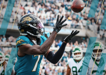 7 Expert Strategies for Dominating Defense in Football: The Ultimate Guide to Winning Matches