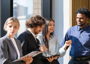 7 Expert Secrets of Executive Coaching for Leaders Football: The Ultimate Playbook for Transformational Success