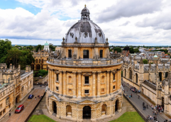 7 Essential Facts: How Far Is Liverpool From London England? Expert Travel & Planning Guide