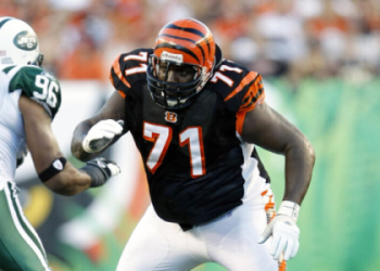 7 Surprising Facts: Is Right Tackle Offense or Defense? The Ultimate Expert Guide