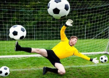 7 Expert Insights on the Pass Back to Goalie Rule: The MUST-Know Guide for Soccer Players