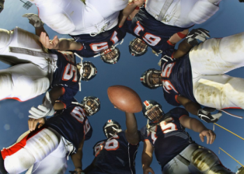 7 Expert Secrets to Masters in Coaching and Leadership Football: Advance Your Winning Strategy