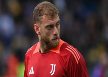 10 Ultimate Best Goalkeepers in the World All Time: The Expert’s Guide