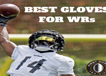 10 Ultimate Tips to Choose the Best Gloves Football Players Swear By