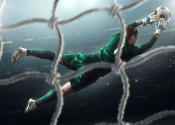 10 Expert Tips to Understand and Avoid a Goalkeeper Red Card in Football