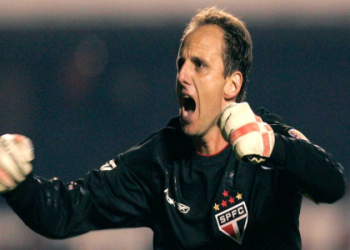 10 Amazing Goalkeepers That Scored Goals: The Ultimate Guide to Football’s Rare Phenomenon