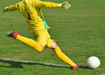 10 Essential Tips to Master the Soccer Goal Keeper Position: The Ultimate Guide