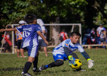 10 Expert Tips and Secrets Every Goal Keeper or Goalkeeper Must Know