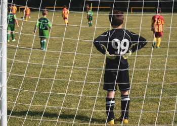 7 Expert Tips for Soccer Goaltender Success: The Ultimate Guide to Mastering Your Role
