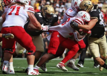 10 Expert Insights on What Does Interception Mean in Football: The Ultimate Guide