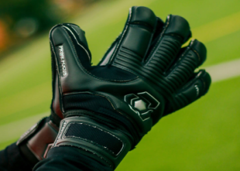 10 Expert Tips to Choose the Best Soccer Goalie Gloves for Ultimate Performance